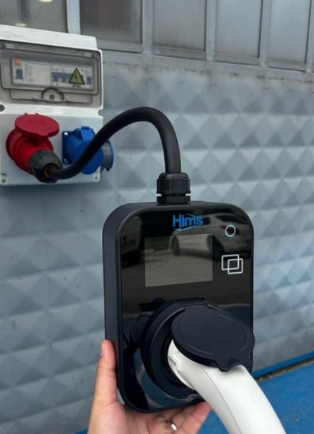 Hims HCTS-22-S 22kW Kilitli Soketli Siyah Taşınabilir Araç Şarj Cihazı H5